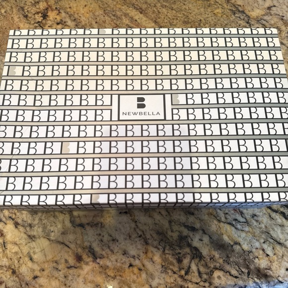 Newbella Peep Toe Stiletto Heel Mousse Fit Sandals - Sz 6.5 - Black - Picture 8 of 9